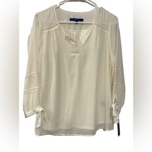 Women’s Apt. 9 White Blouse, Size: M, NWT